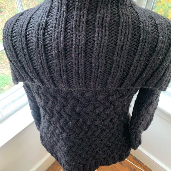 BEBE chunky heavy cabled large collar cardigan - Picture 6 of 10